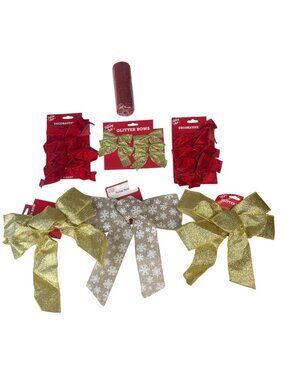 Holiday Style Decorative Bows & Mesh Set New Christmas